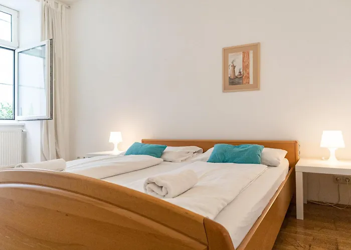 Apartment & Lovely Private In 3br Shared Apt, With Smart Tv & Wifi Vienna
