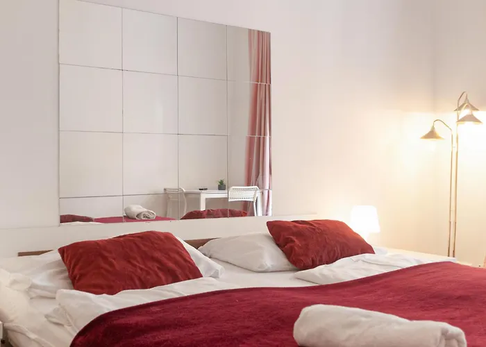Apartment & Lovely Private In 3br Shared Apt, With Smart Tv & Wifi